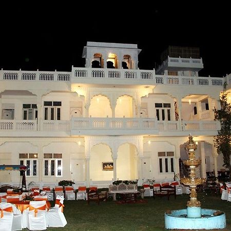 Jaipur Darbar Hotell Eksteriør bilde