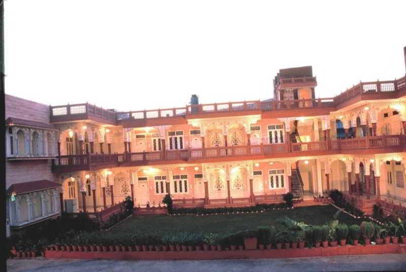 Jaipur Darbar Hotell Eksteriør bilde